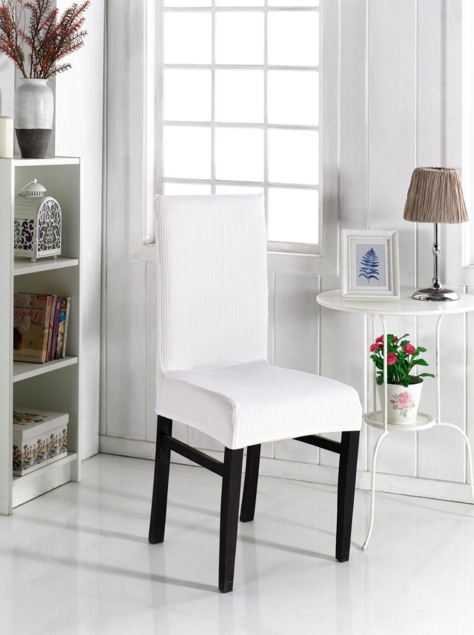 chehol-stulya-kvadrat-white