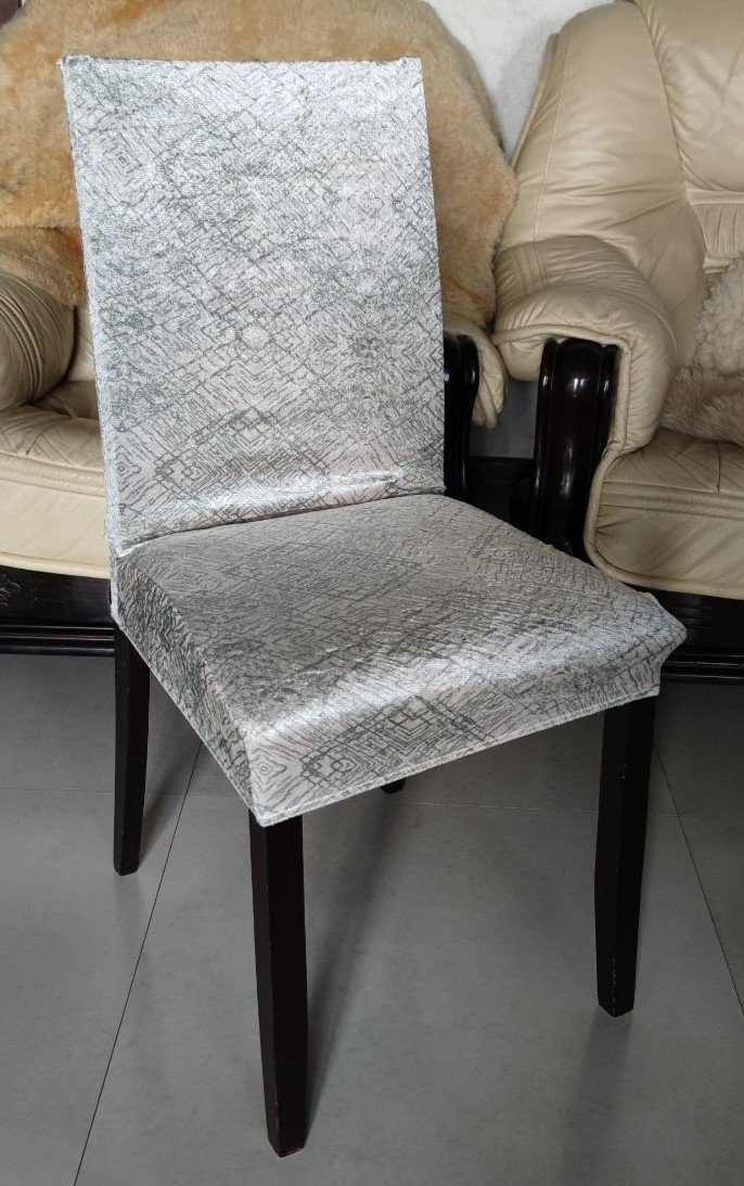 chehol-stulya-zhemchug-cream