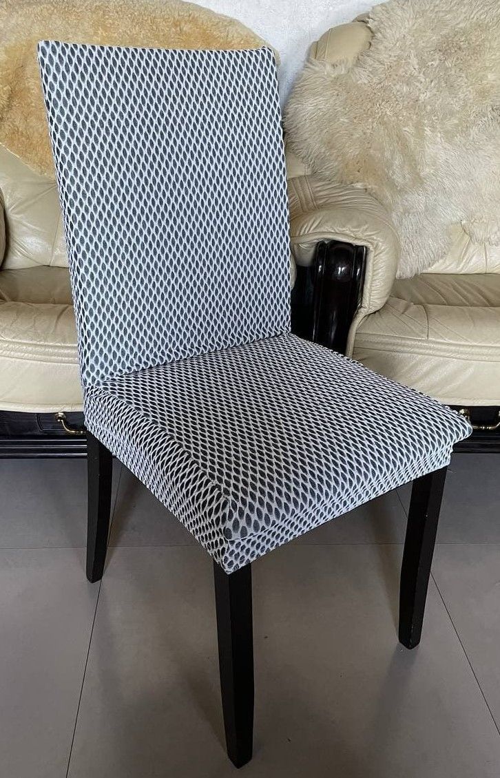 chehol-jakard-soty-grafit