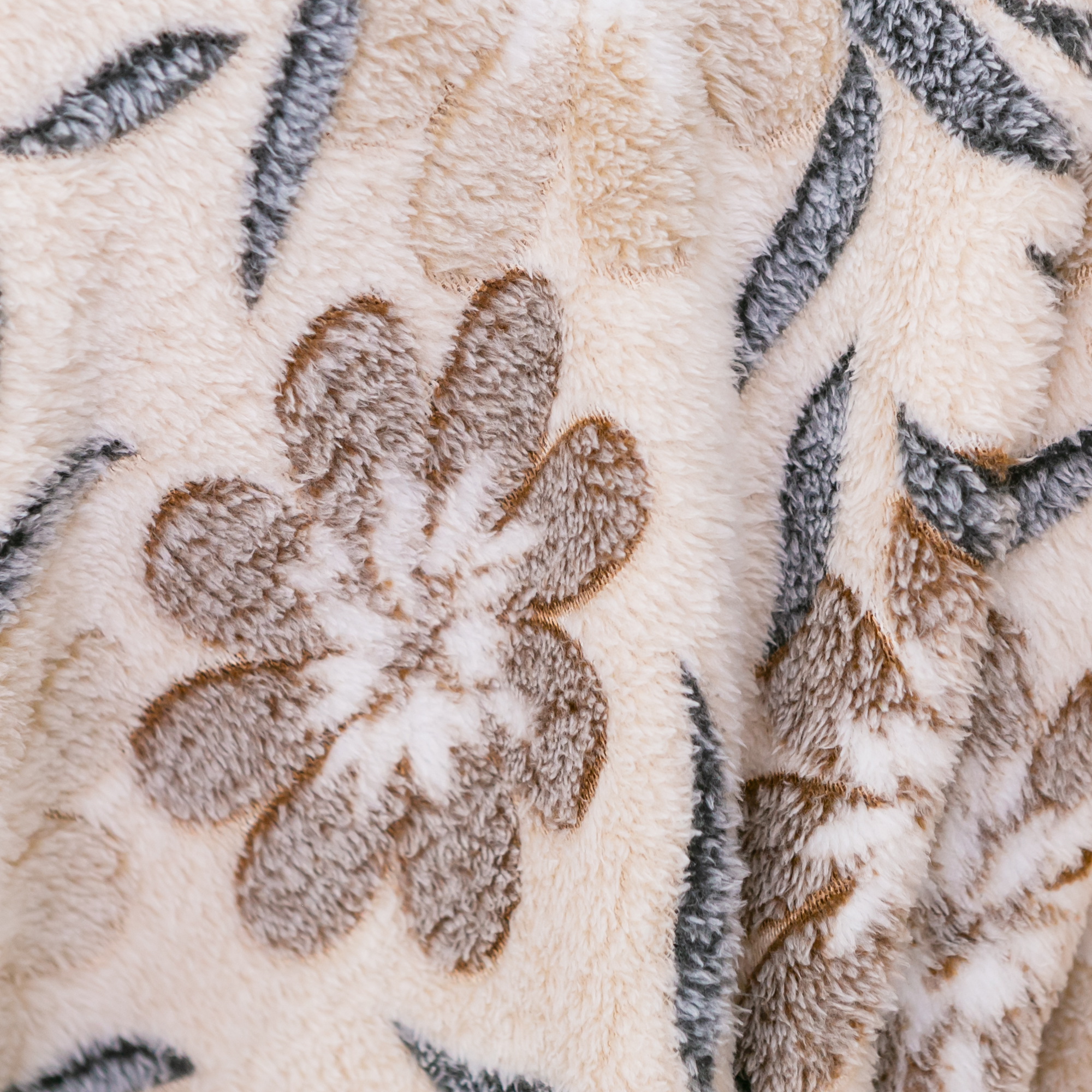 pled-velur-flower-180-200-2