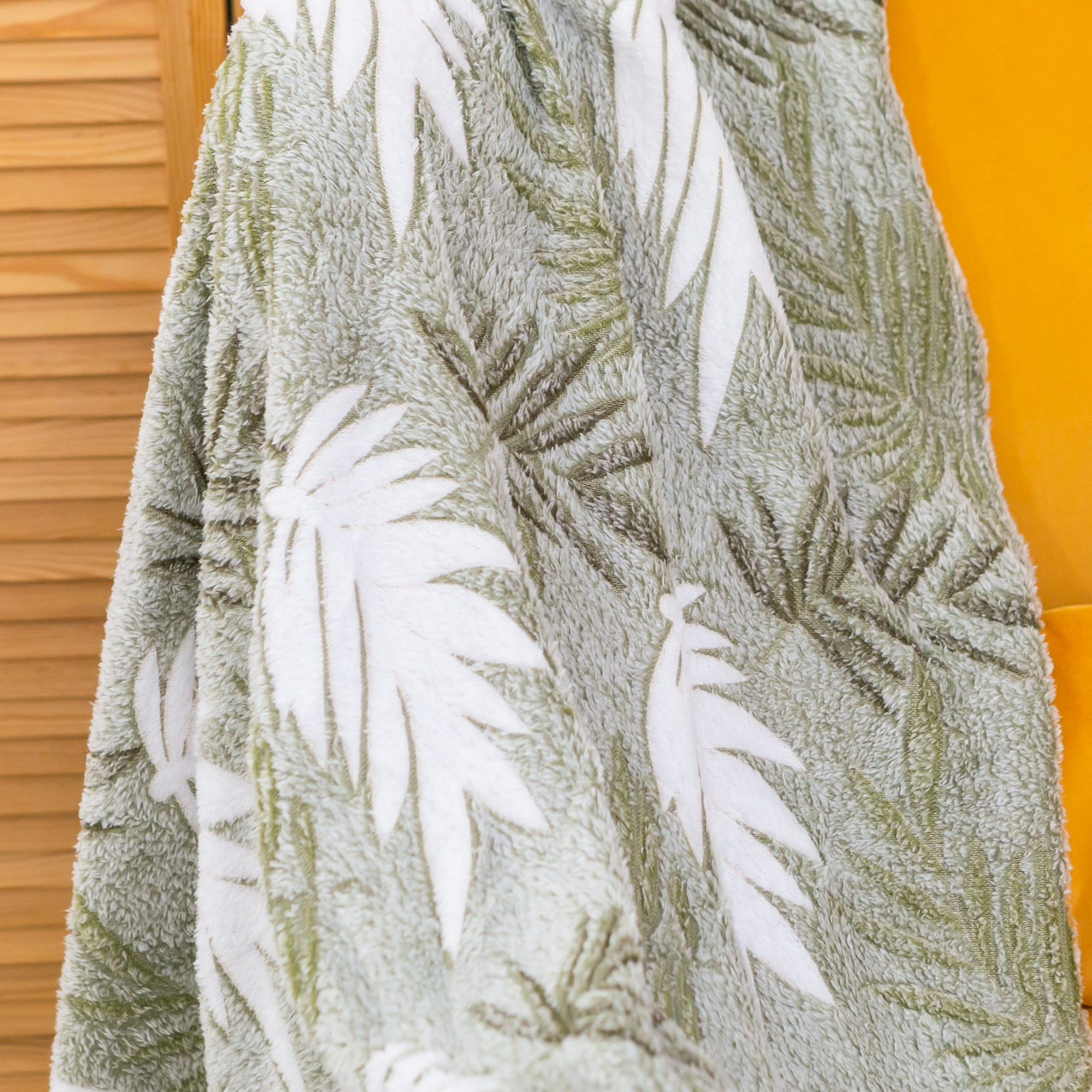 pled-velur-leaf-180-200-2